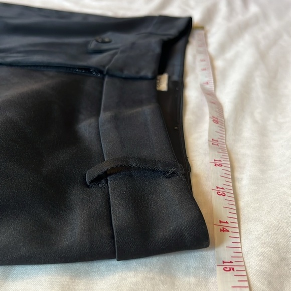 Vintage Y2K Cache Satin Bermuda Shorts - Picture 7 of 12